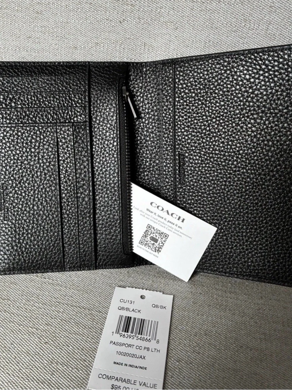 NEW COACH MENS/WOMENS Black Pebble Leather /Passport SLIM WALLET  Zip Pocket